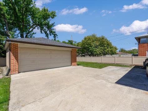 5720 Reba Street Morton Grove IL 60053
