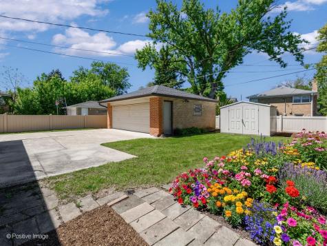 5720 Reba Street Morton Grove IL 60053