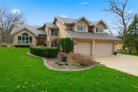 33 West Eureka Drive Lemont IL 60439