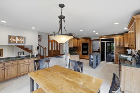 33 West Eureka Drive Lemont IL 60439