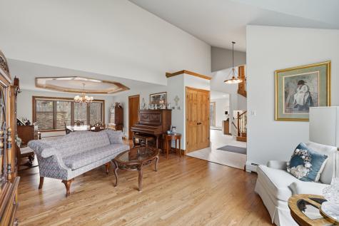 33 West Eureka Drive Lemont IL 60439