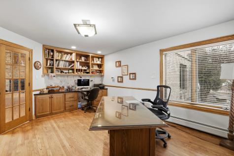 33 West Eureka Drive Lemont IL 60439