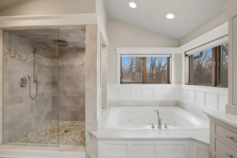 33 West Eureka Drive Lemont IL 60439