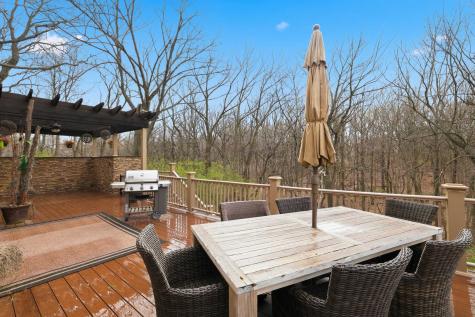 33 West Eureka Drive Lemont IL 60439