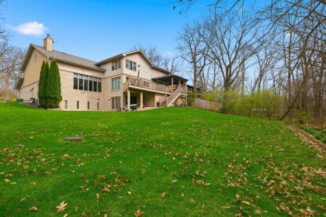 33 West Eureka Drive Lemont IL 60439