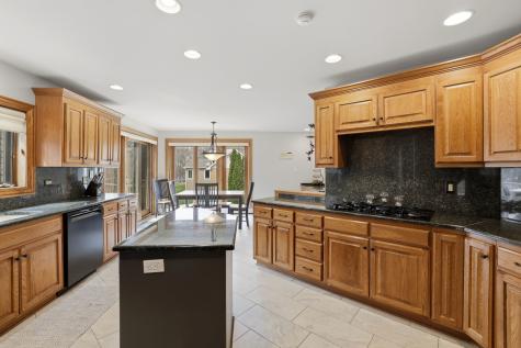 33 West Eureka Drive Lemont IL 60439