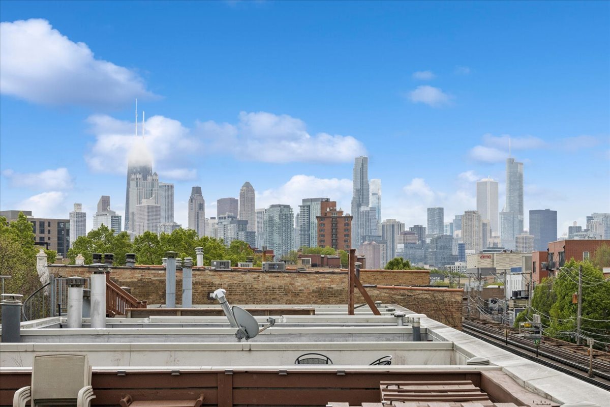 1730 North Bissell Street Chicago IL 60614