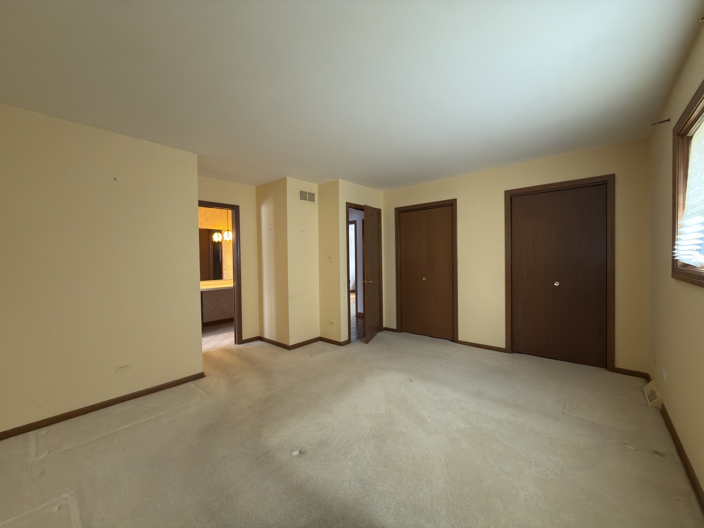 7700 Apple Tree Lane Willowbrook IL 60527