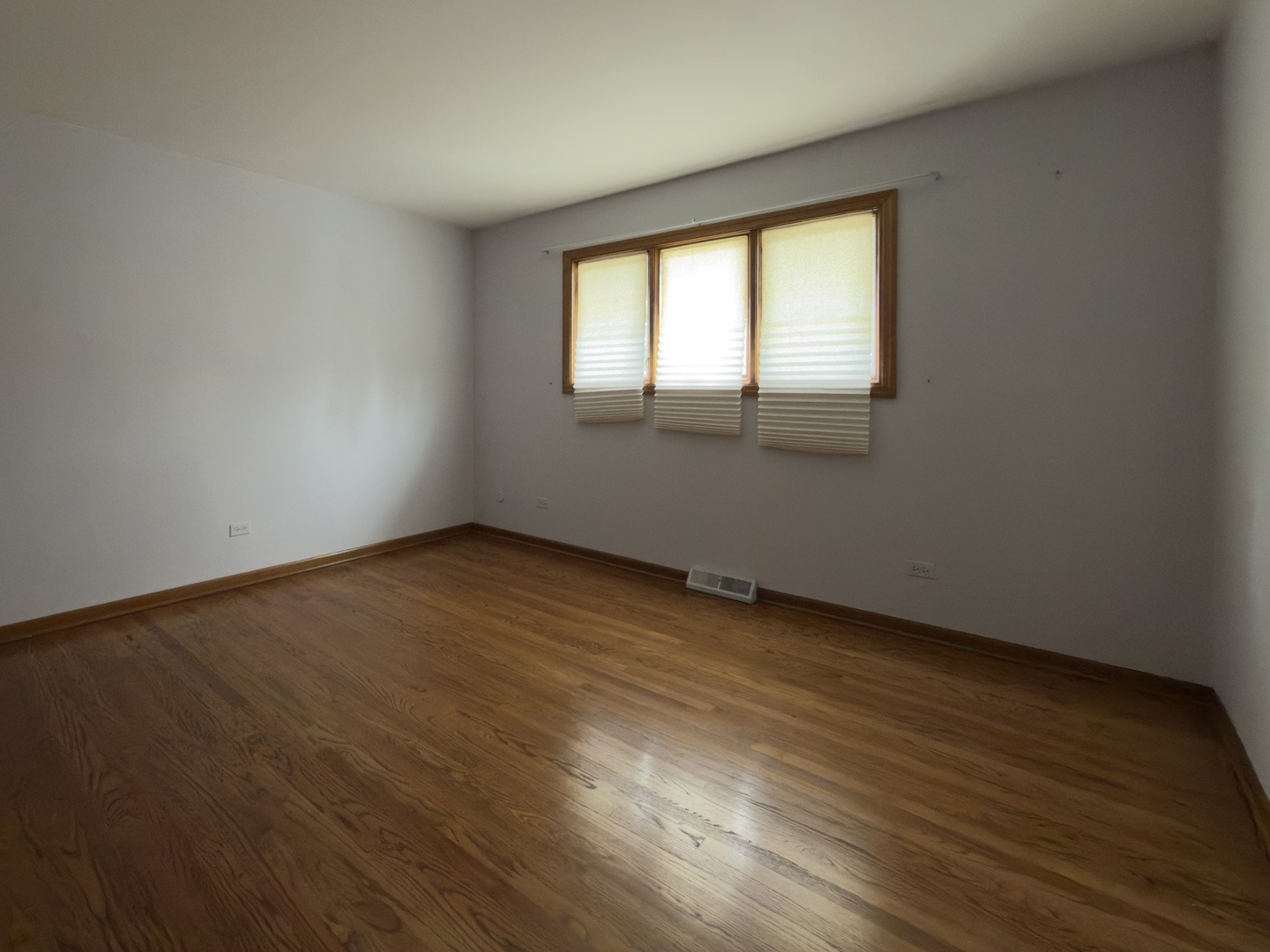 7700 Apple Tree Lane Willowbrook IL 60527
