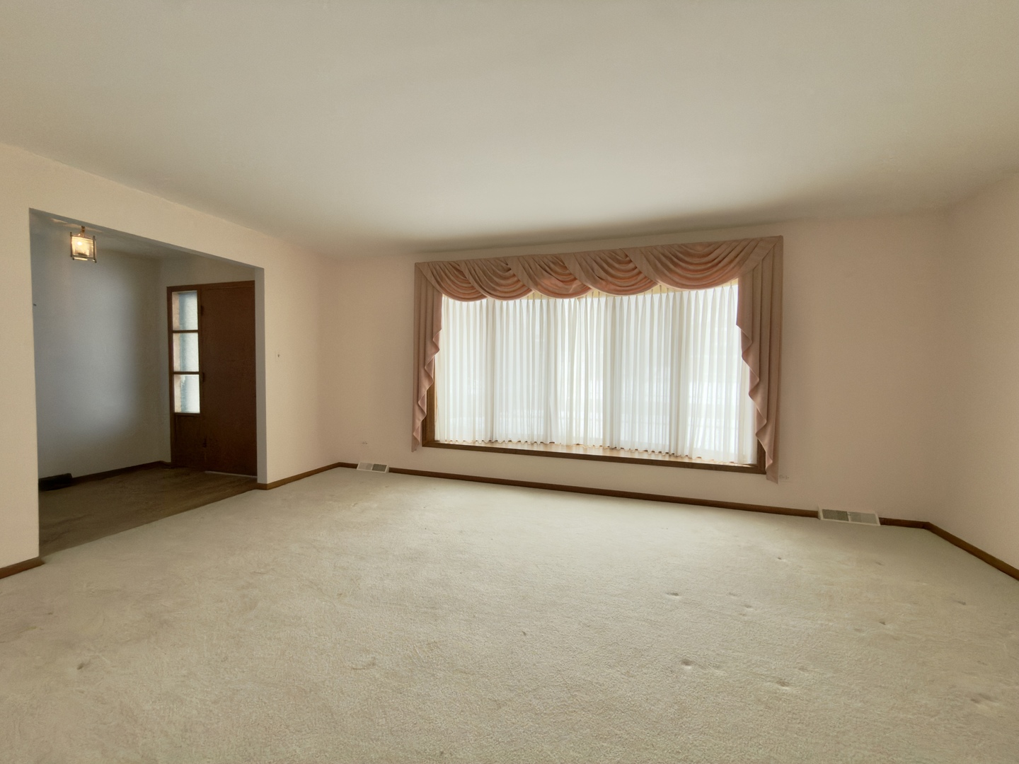7700 Apple Tree Lane Willowbrook IL 60527
