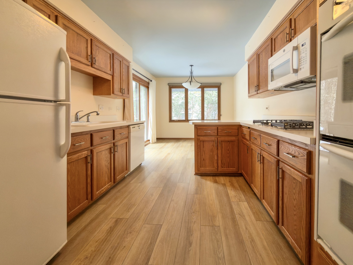 7700 Apple Tree Lane Willowbrook IL 60527