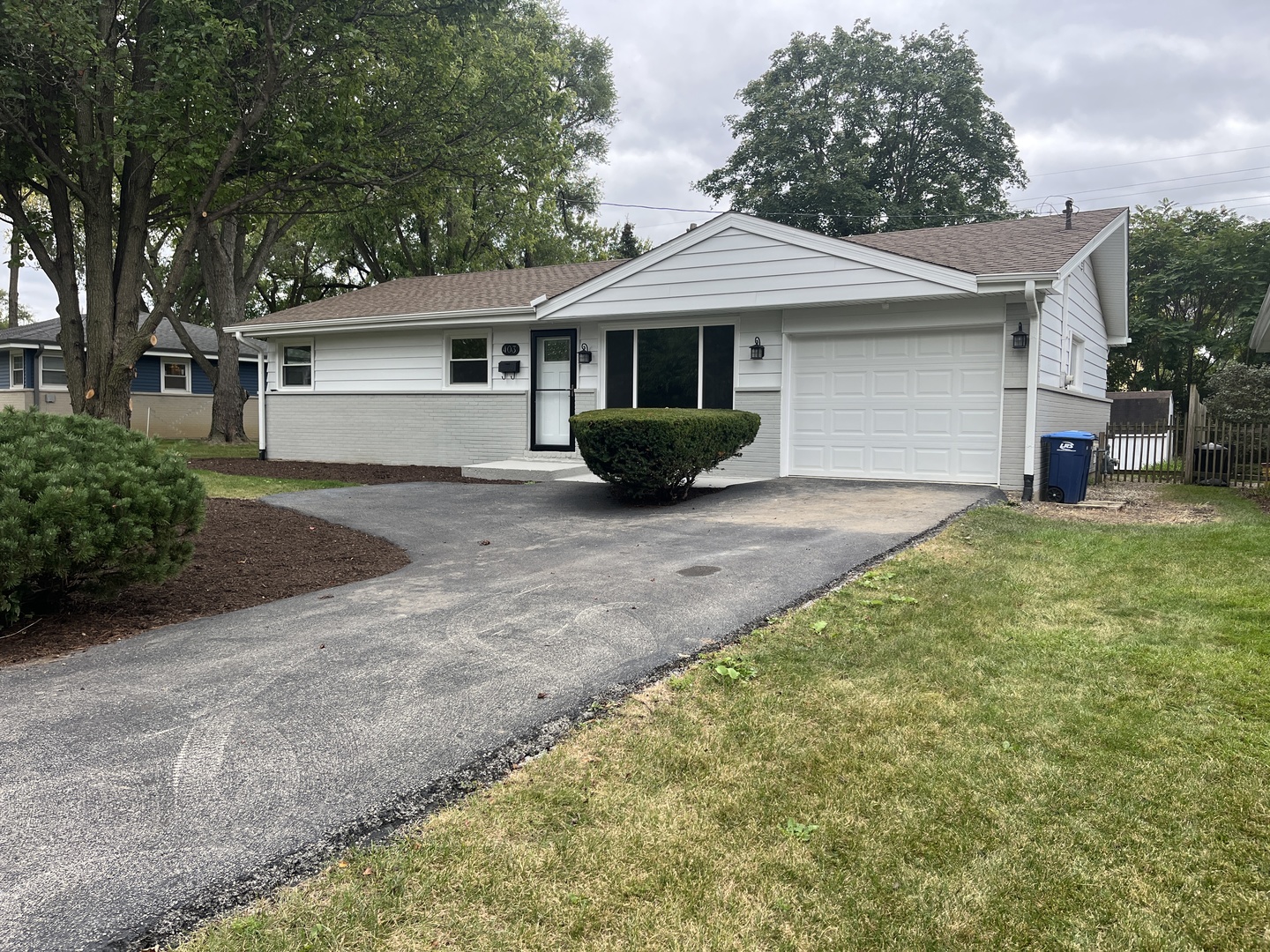 403 Burlington Avenue Clarendon Hills IL 60514