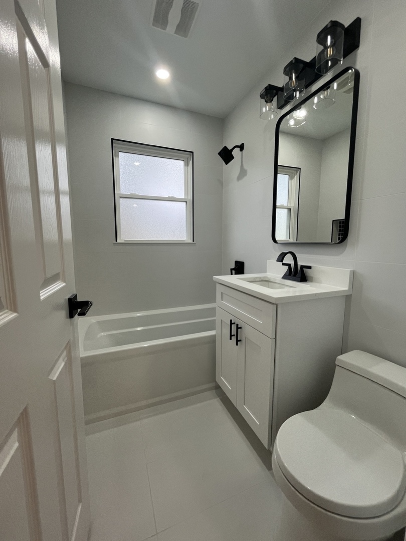 403 Burlington Avenue Clarendon Hills IL 60514