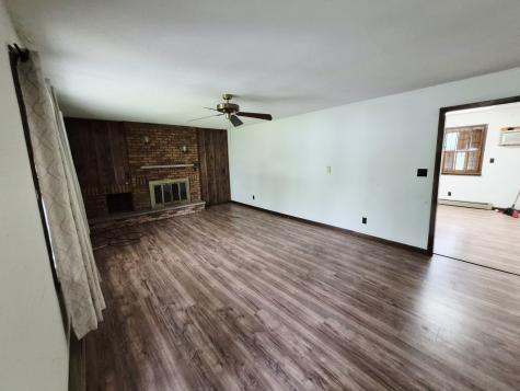 817 South 3rd Street Herrin IL 62948