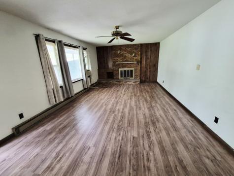 817 South 3rd Street Herrin IL 62948