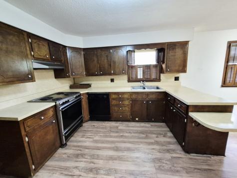 817 South 3rd Street Herrin IL 62948