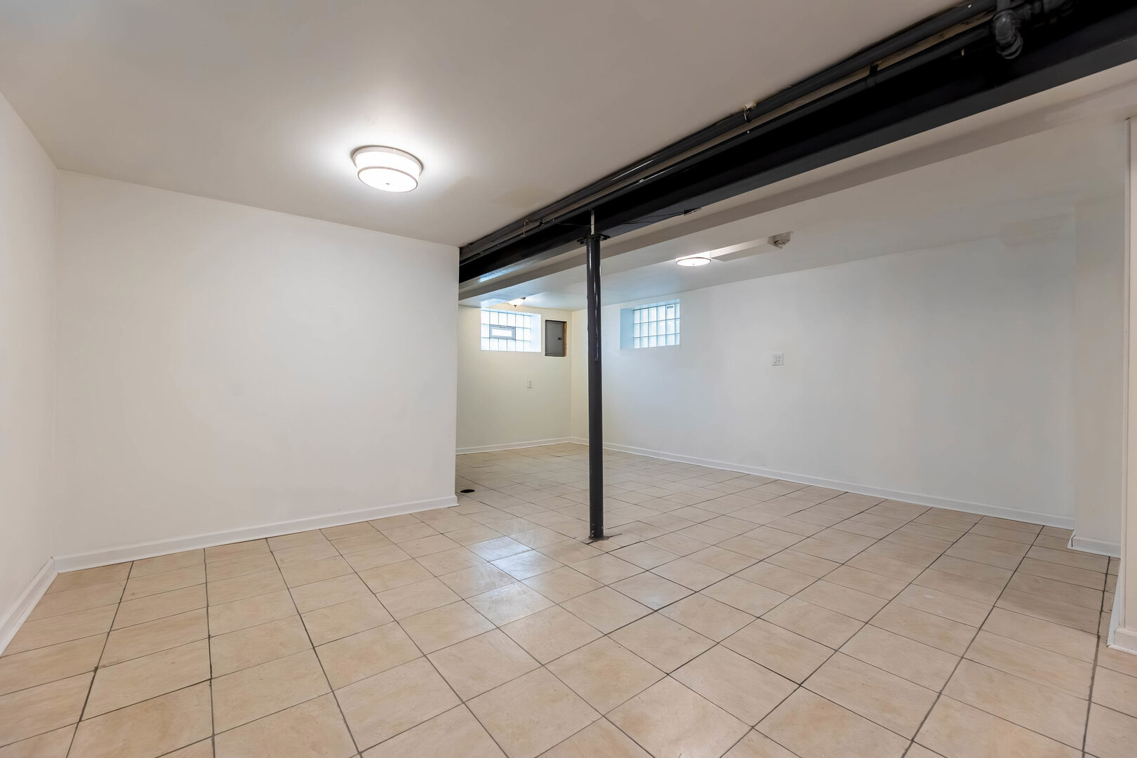 6519 South Oakley Avenue Chicago IL 60636