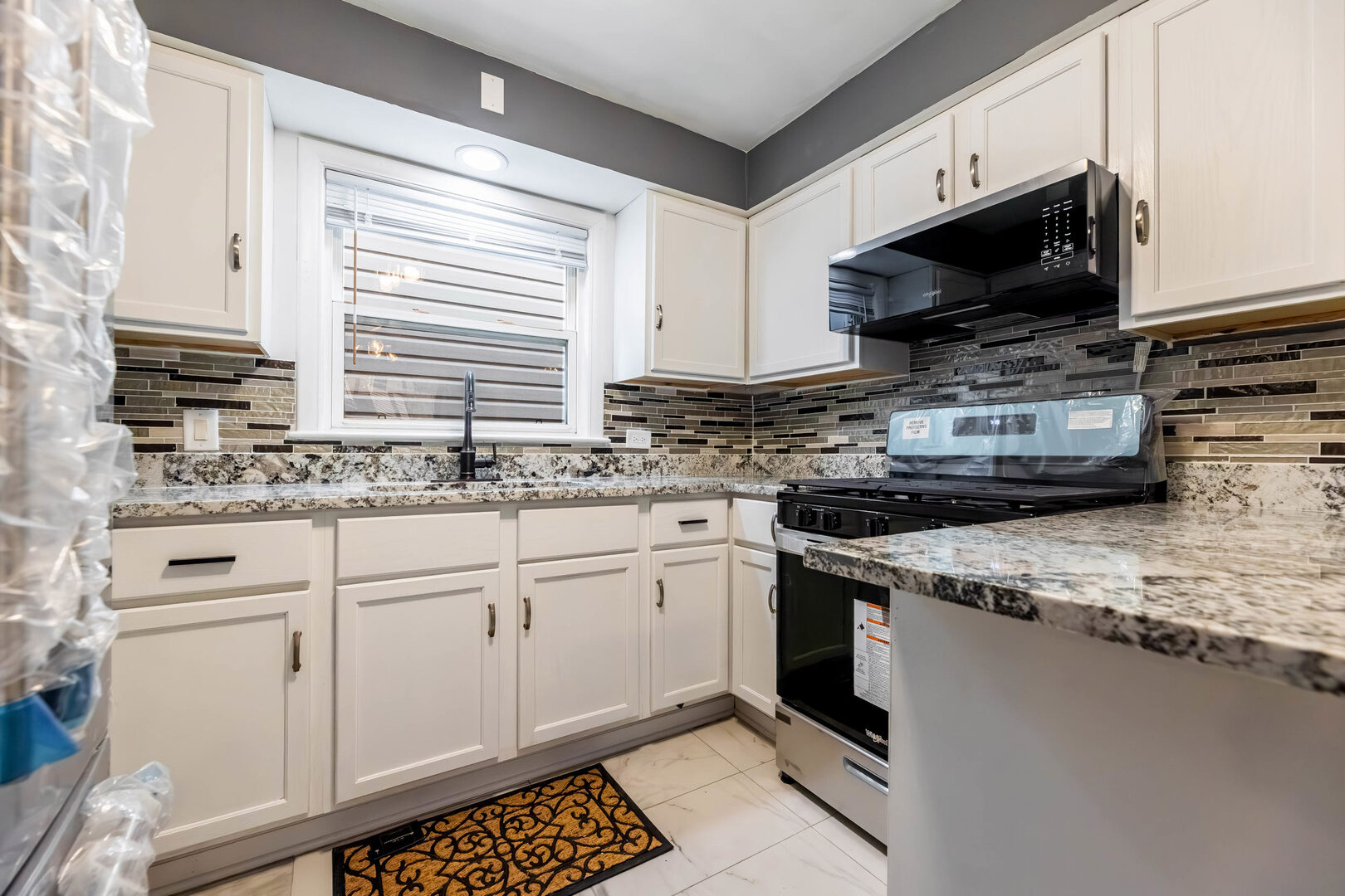 6519 South Oakley Avenue Chicago IL 60636