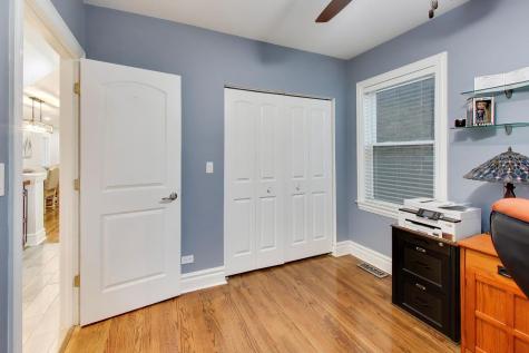 7937 West Elmgrove Drive Elmwood Park IL 60707