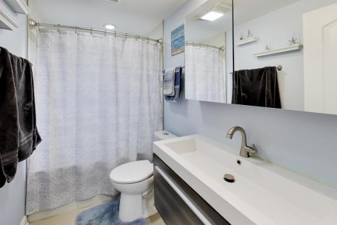 7937 West Elmgrove Drive Elmwood Park IL 60707