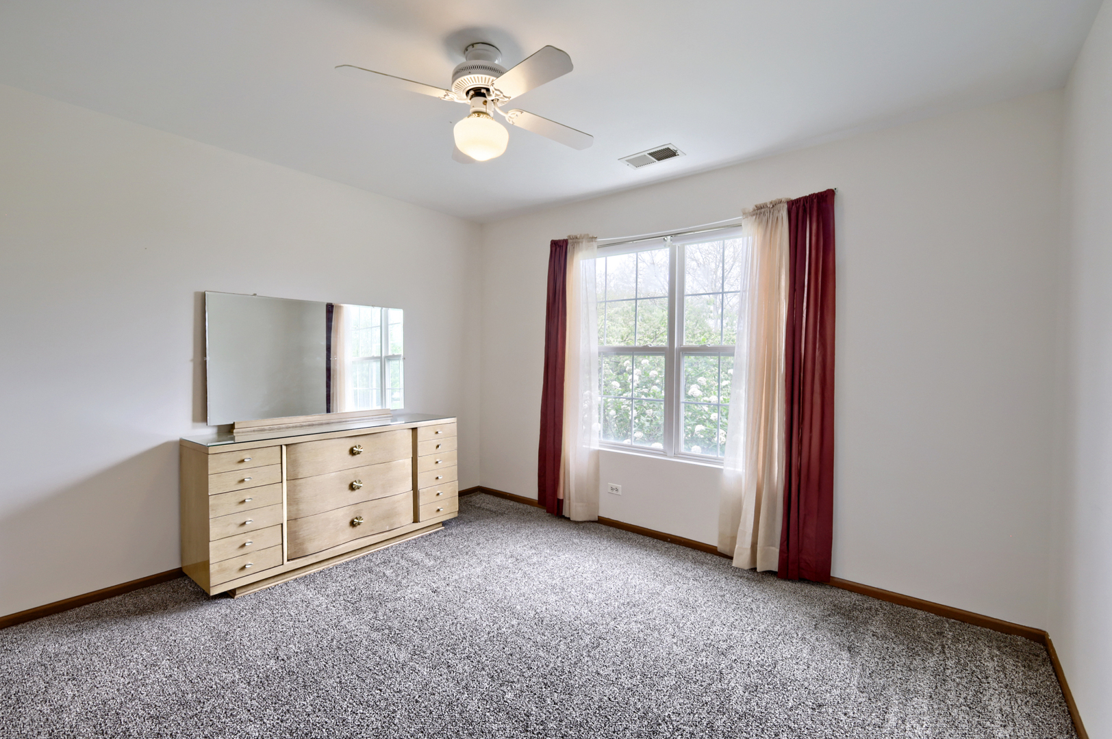 12440 South Bobwhite Lane Plainfield IL 60585