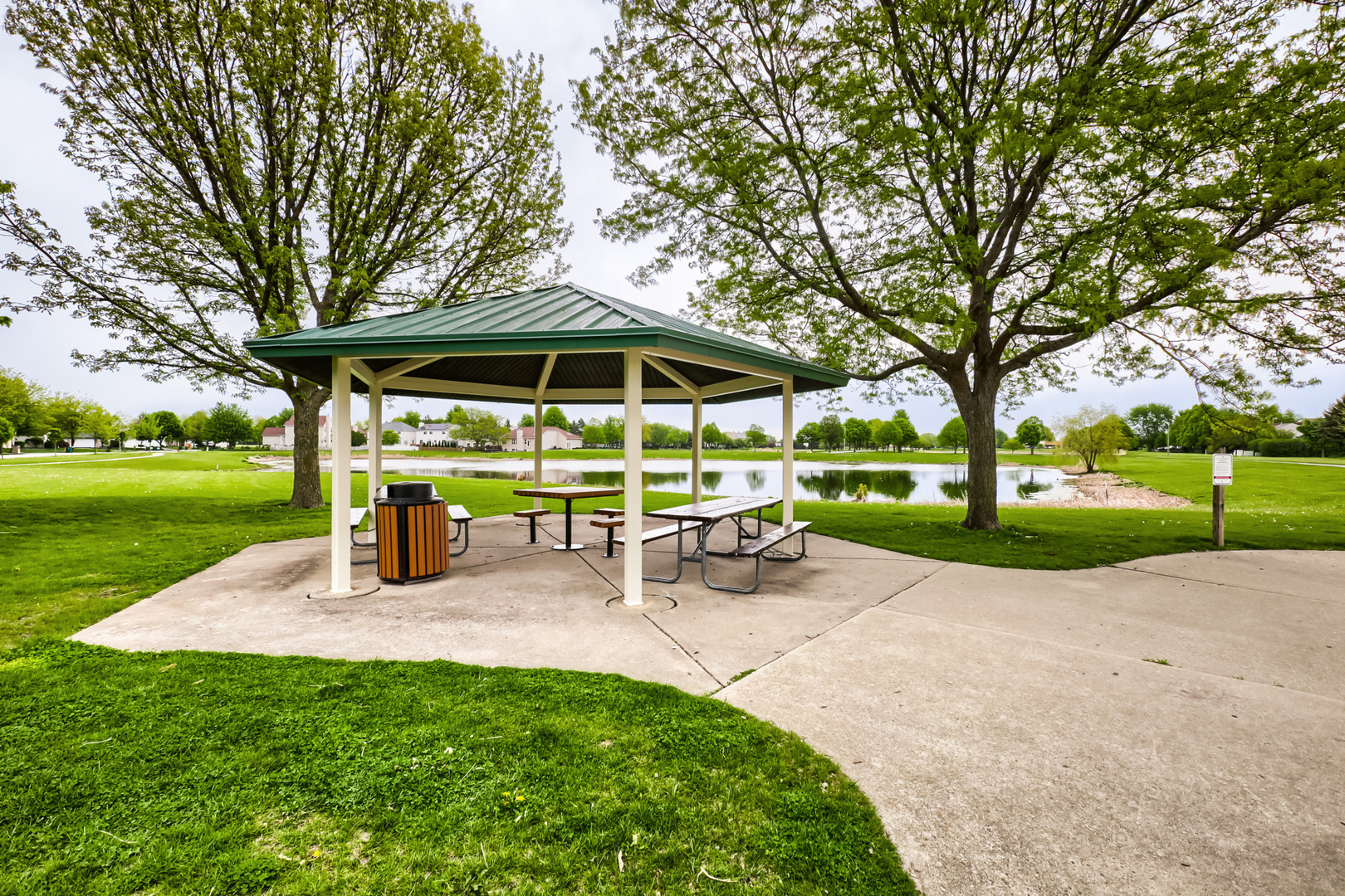 12440 South Bobwhite Lane Plainfield IL 60585
