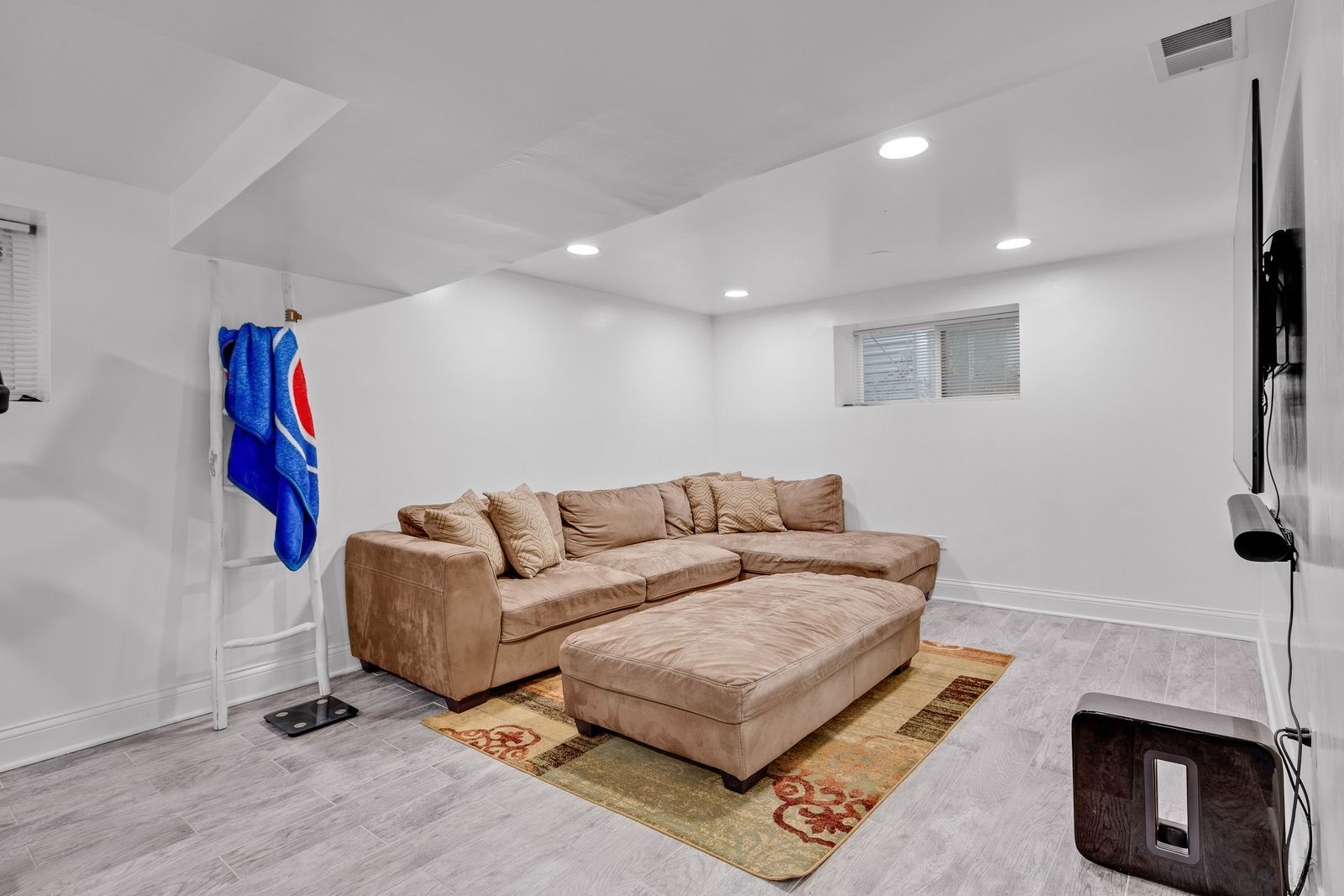 2053 North Lavergne Avenue Chicago IL 60639