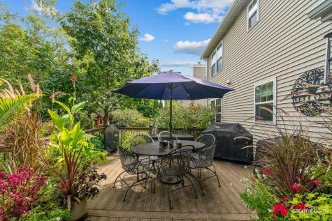 232 Loradale Road Oswego IL 60543