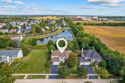 232 Loradale Road Oswego IL 60543