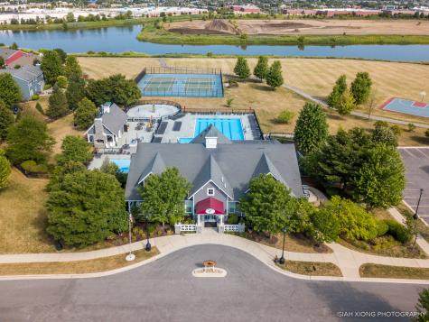 232 Loradale Road Oswego IL 60543