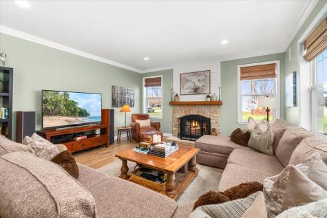 232 Loradale Road Oswego IL 60543