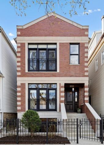 2131 West Melrose Street Chicago IL 60618