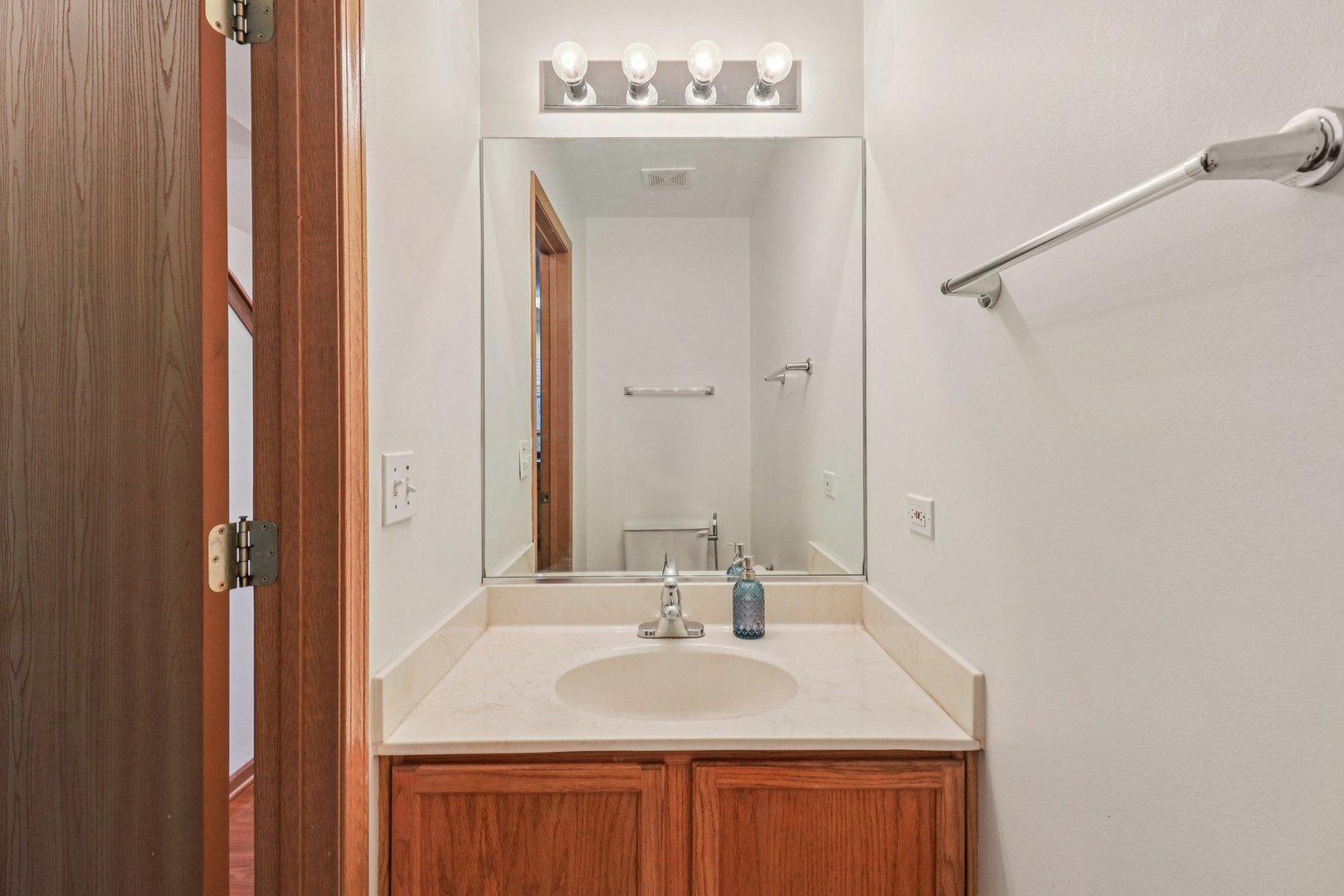 2070 Foxtail Drive Aurora IL 60504