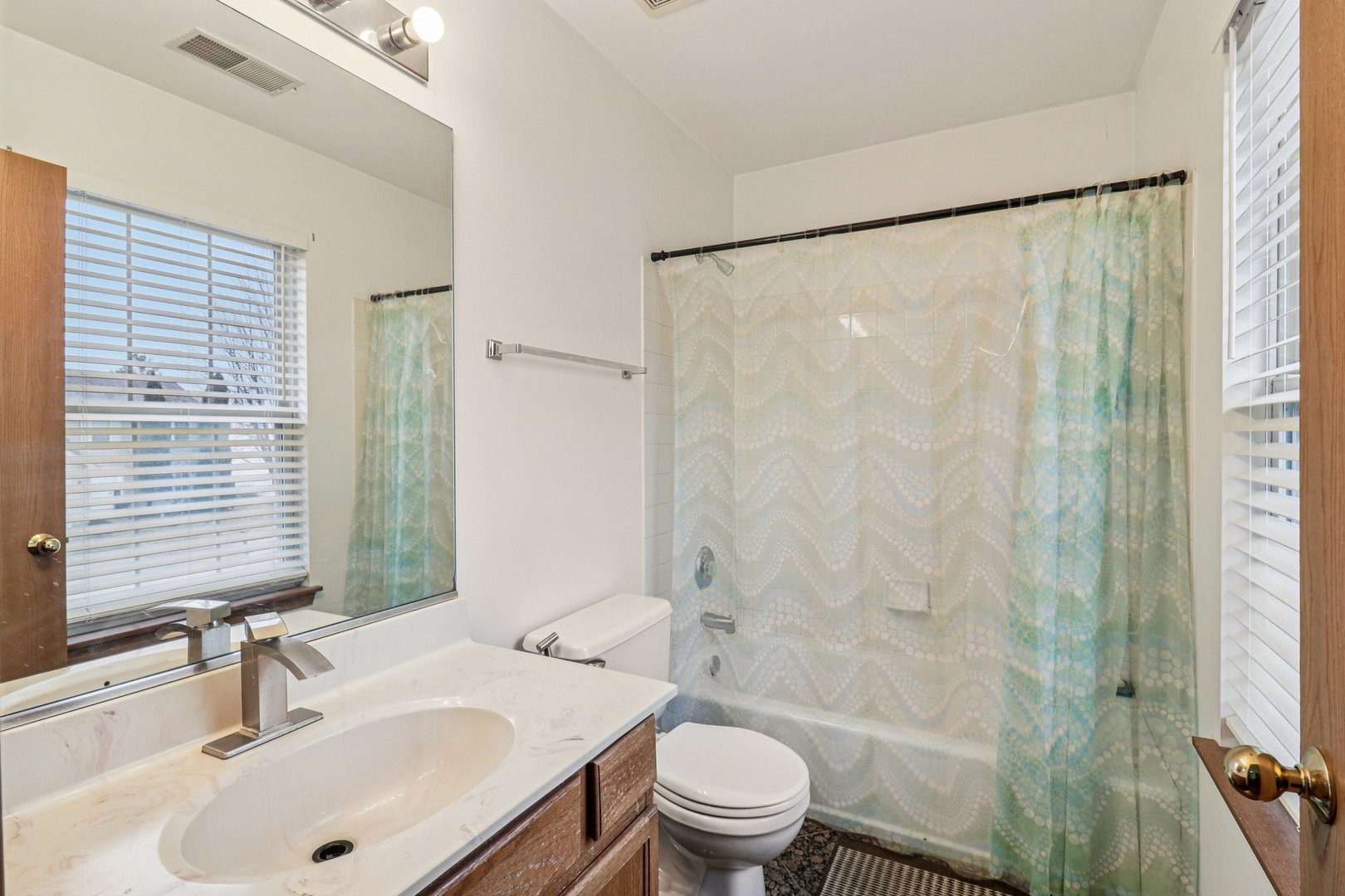 2070 Foxtail Drive Aurora IL 60504
