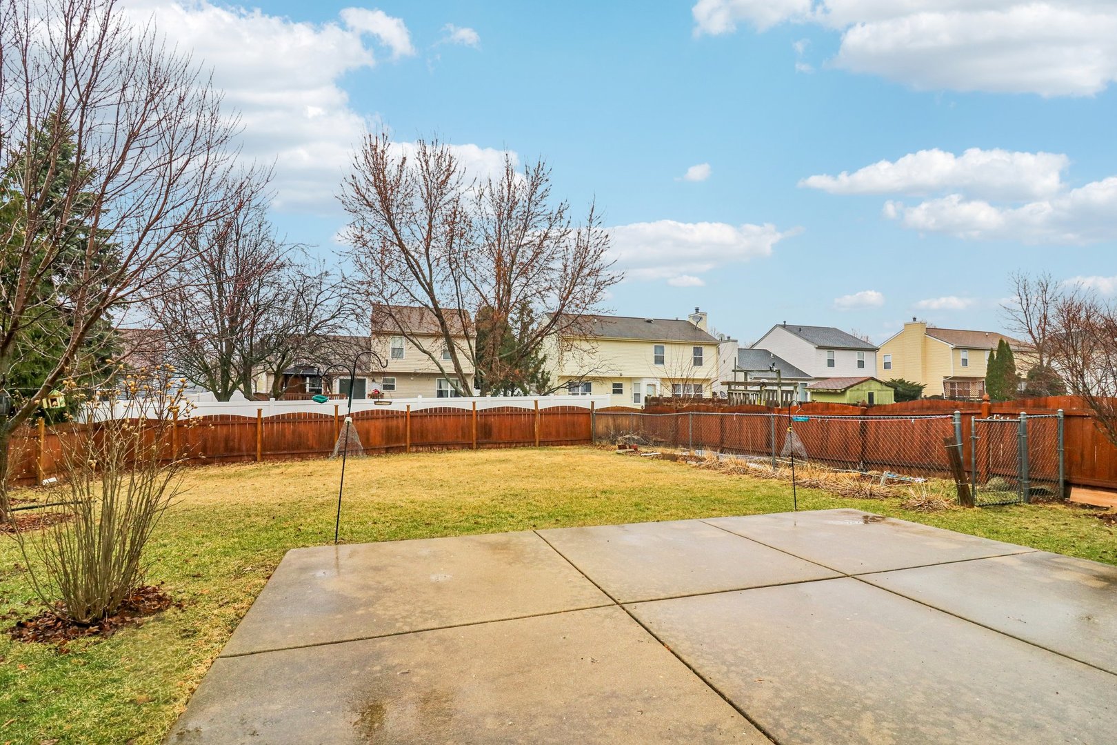 2070 Foxtail Drive Aurora IL 60504