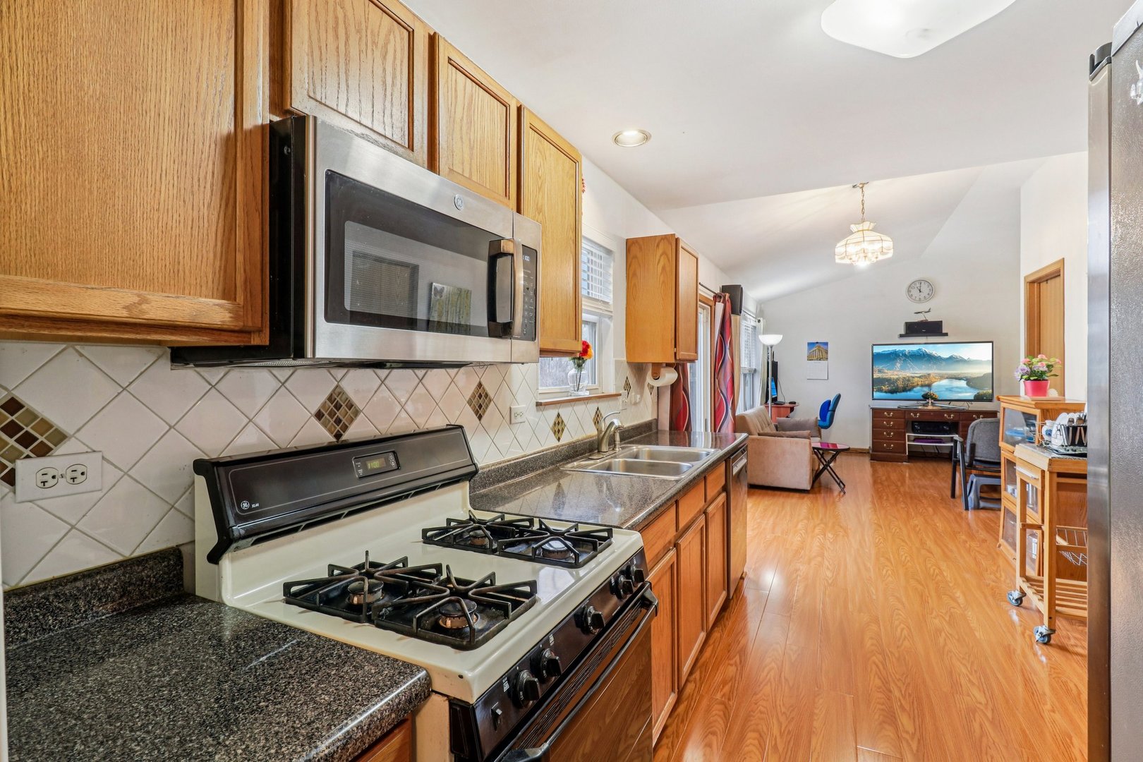 2070 Foxtail Drive Aurora IL 60504