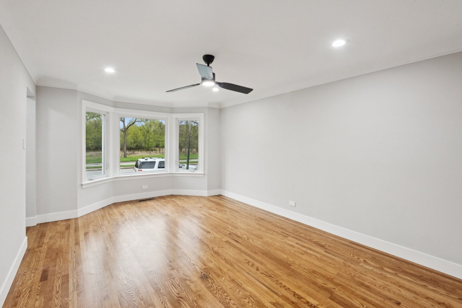 3737 North Cumberland Avenue Chicago IL 60634