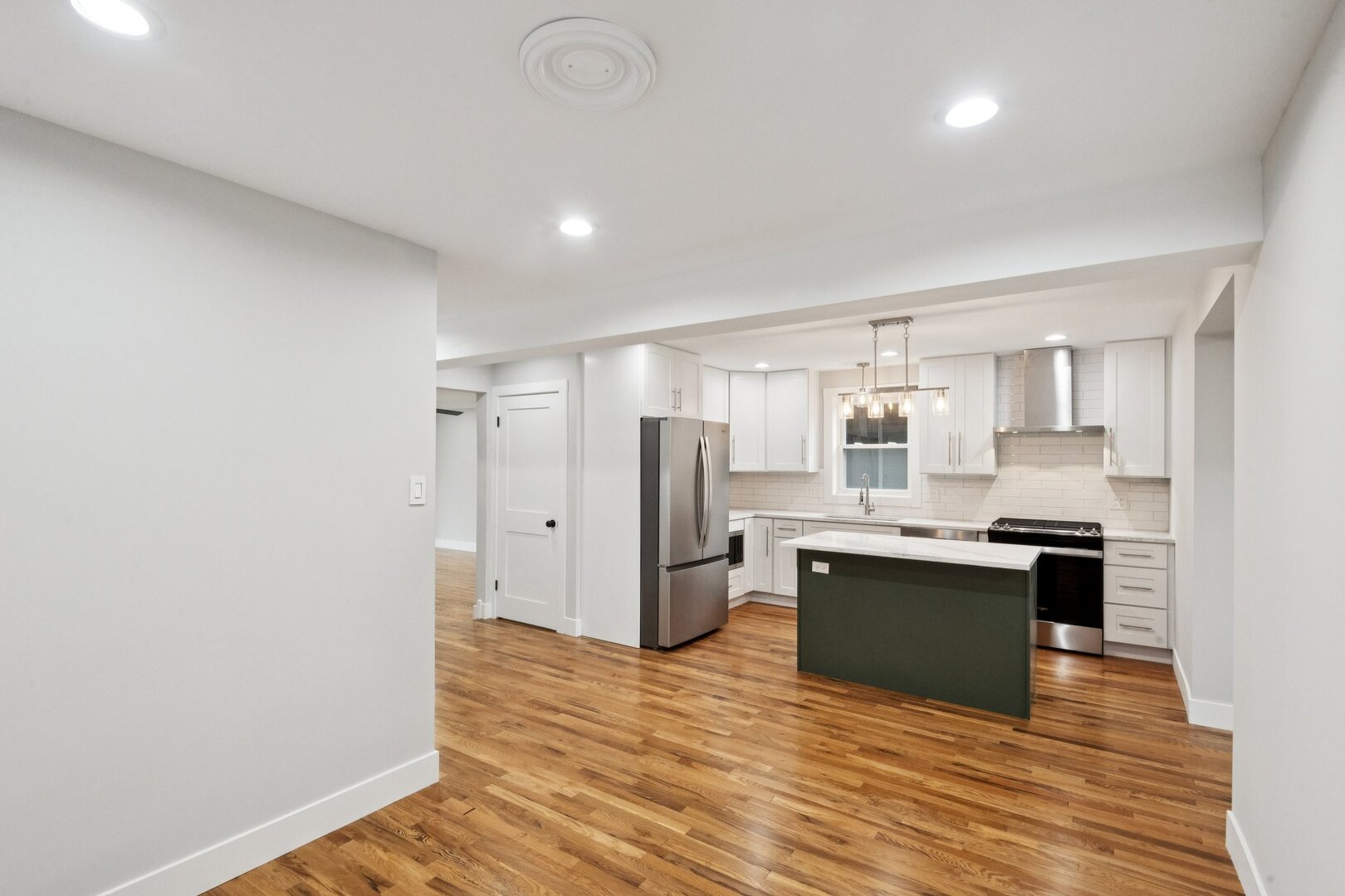 3737 North Cumberland Avenue Chicago IL 60634