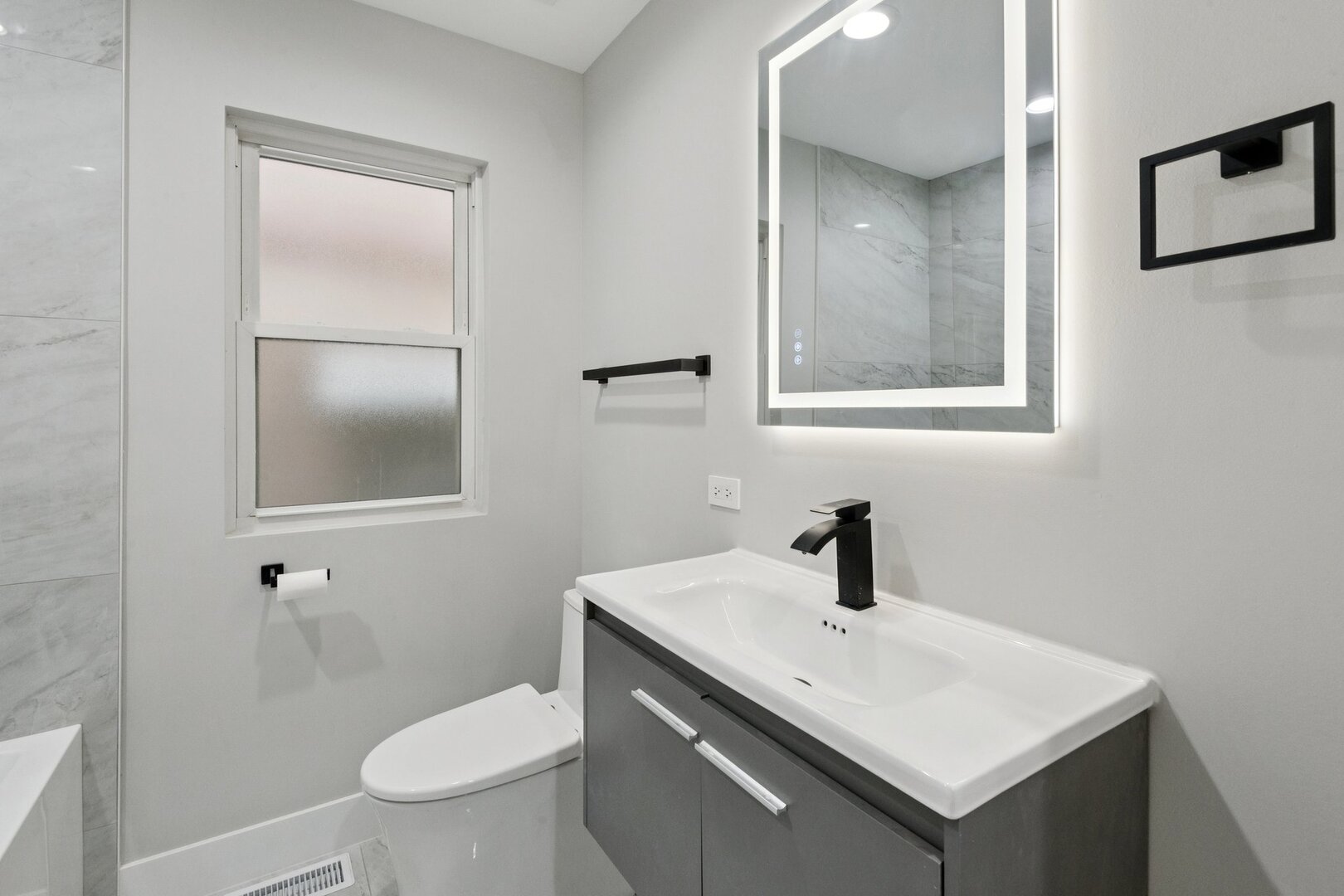 3737 North Cumberland Avenue Chicago IL 60634