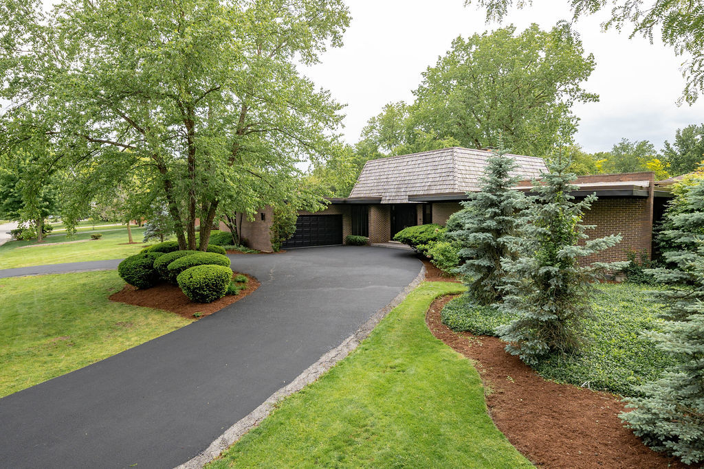 8100 South Park Avenue Burr Ridge IL 60527