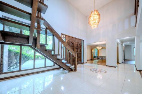 8100 South Park Avenue Burr Ridge IL 60527