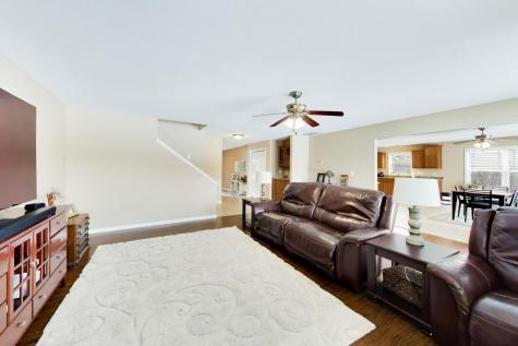 1715 West River Street Dixon IL 61021