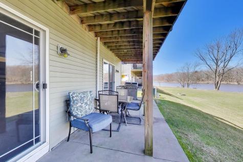 1715 West River Street Dixon IL 61021