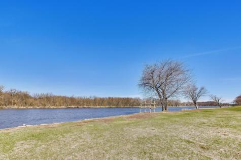 1715 West River Street Dixon IL 61021