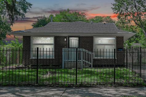 13240 South Saint Lawrence Avenue Chicago IL 60827