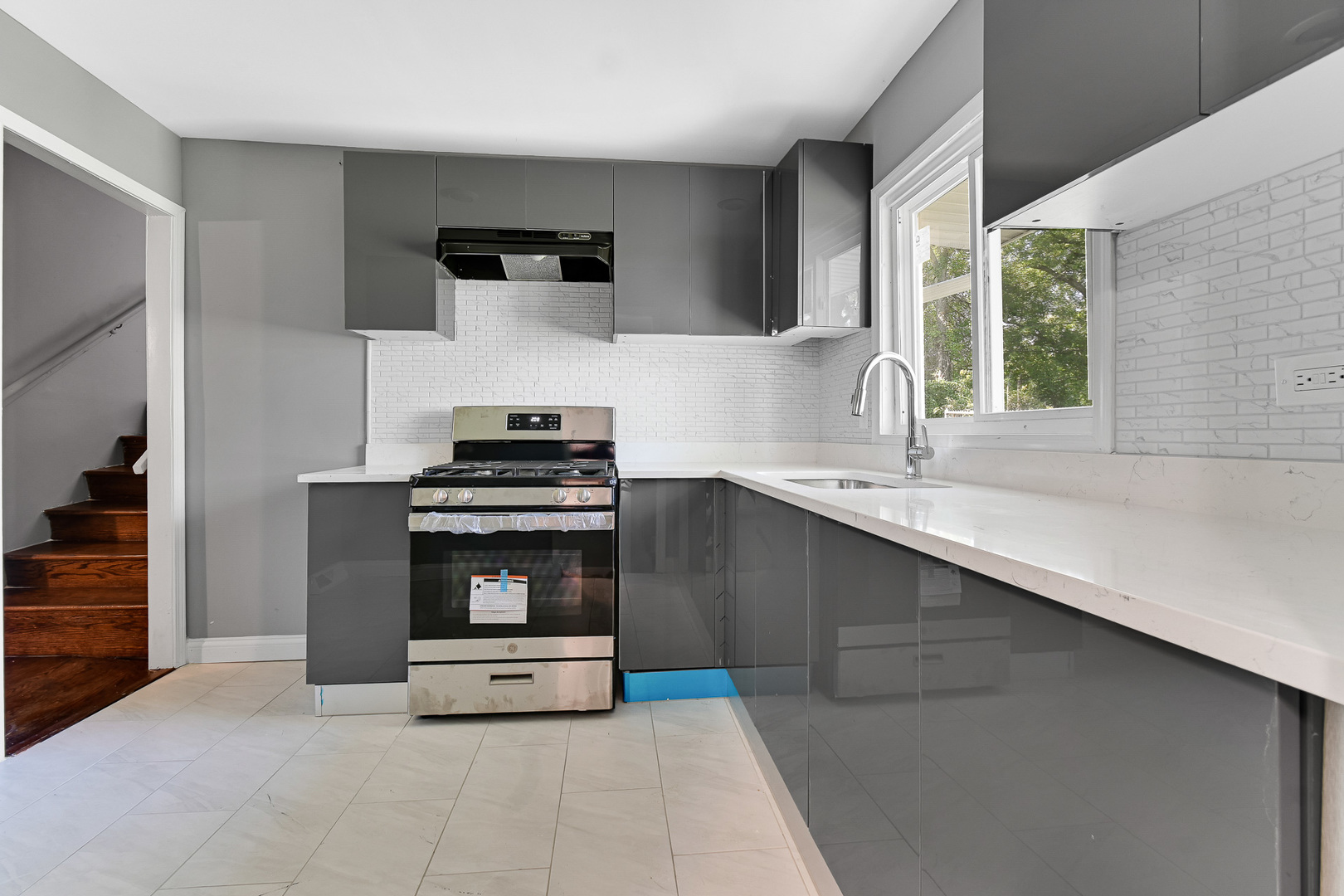 13240 South Saint Lawrence Avenue Chicago IL 60827