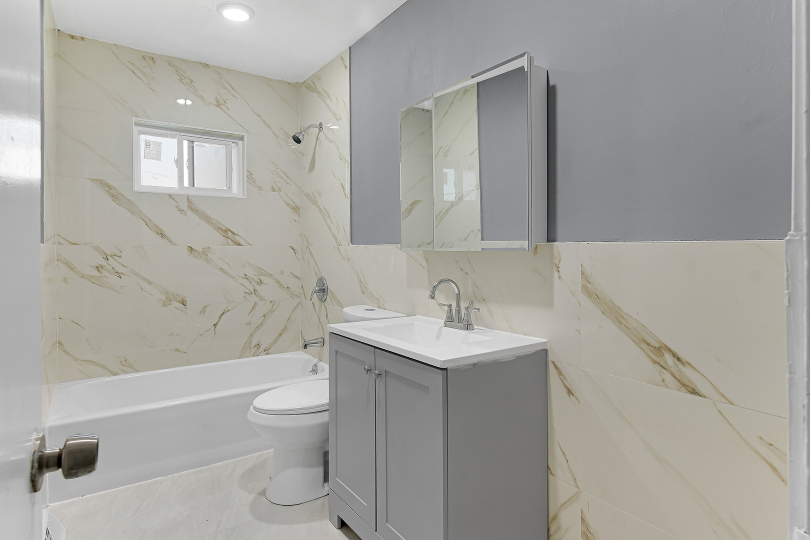 13240 South Saint Lawrence Avenue Chicago IL 60827