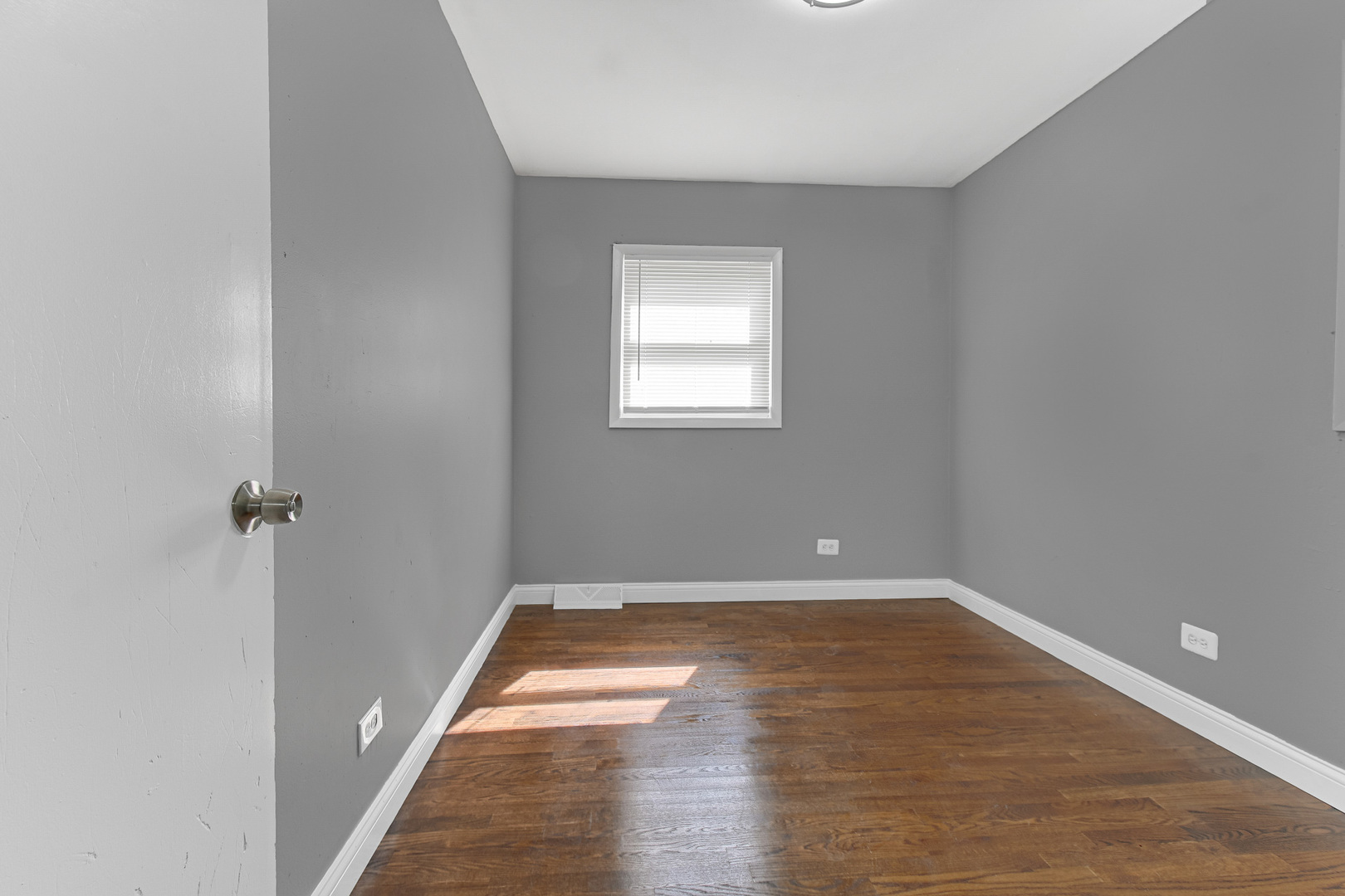 13240 South Saint Lawrence Avenue Chicago IL 60827