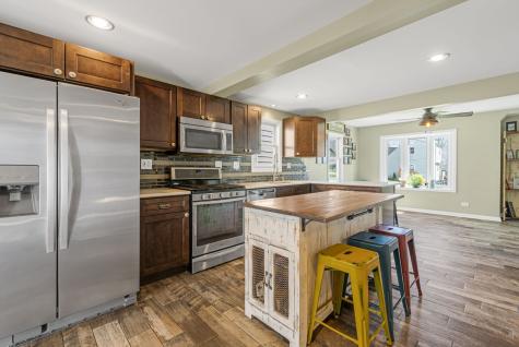 326 Bellevue Drive Round Lake Park IL 60073