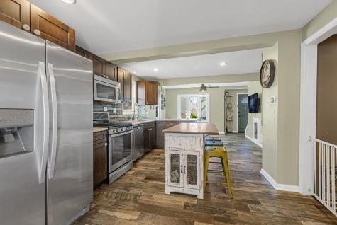 326 Bellevue Drive Round Lake Park IL 60073
